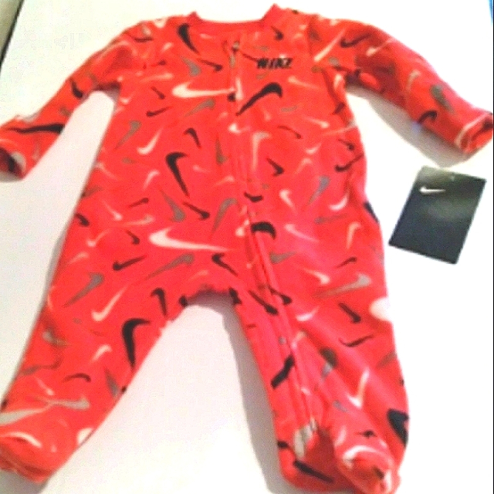 Nike Baby Microfleece Footed Coverall Sportswear Graphic Red NEWBORN